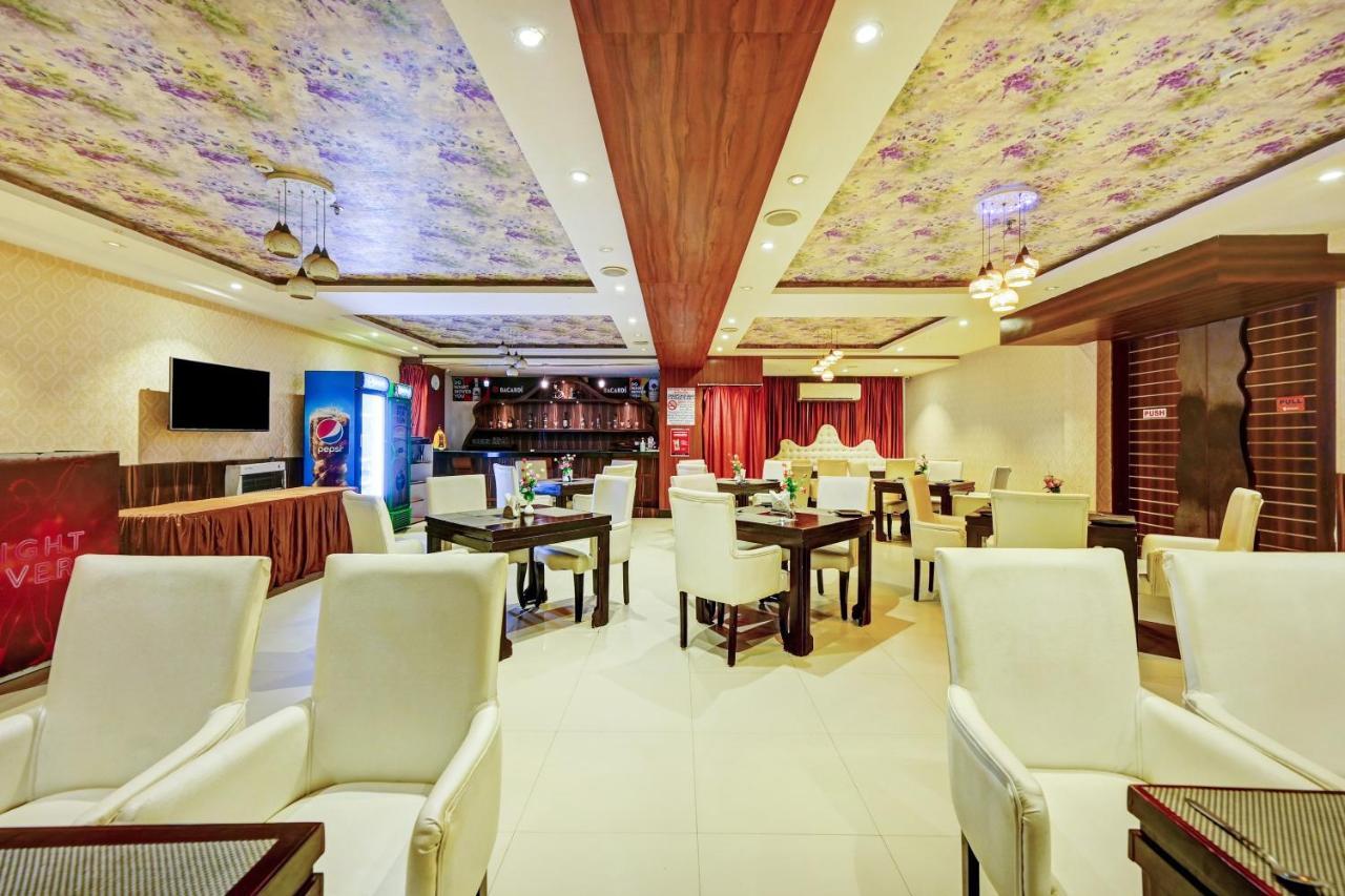 Townhouse Oak Pentagon Residency Hotel Bhubaneswar Bagian luar foto