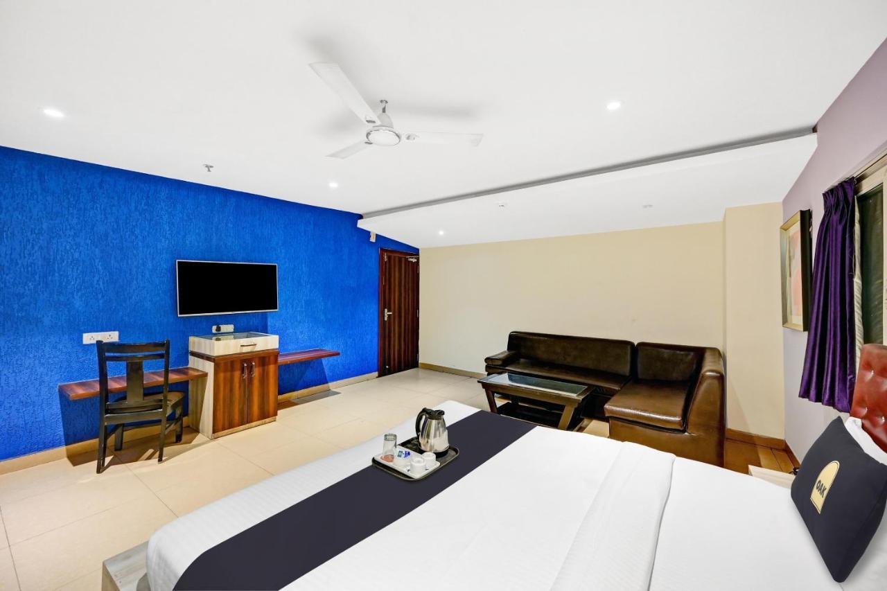 Townhouse Oak Pentagon Residency Hotel Bhubaneswar Bagian luar foto