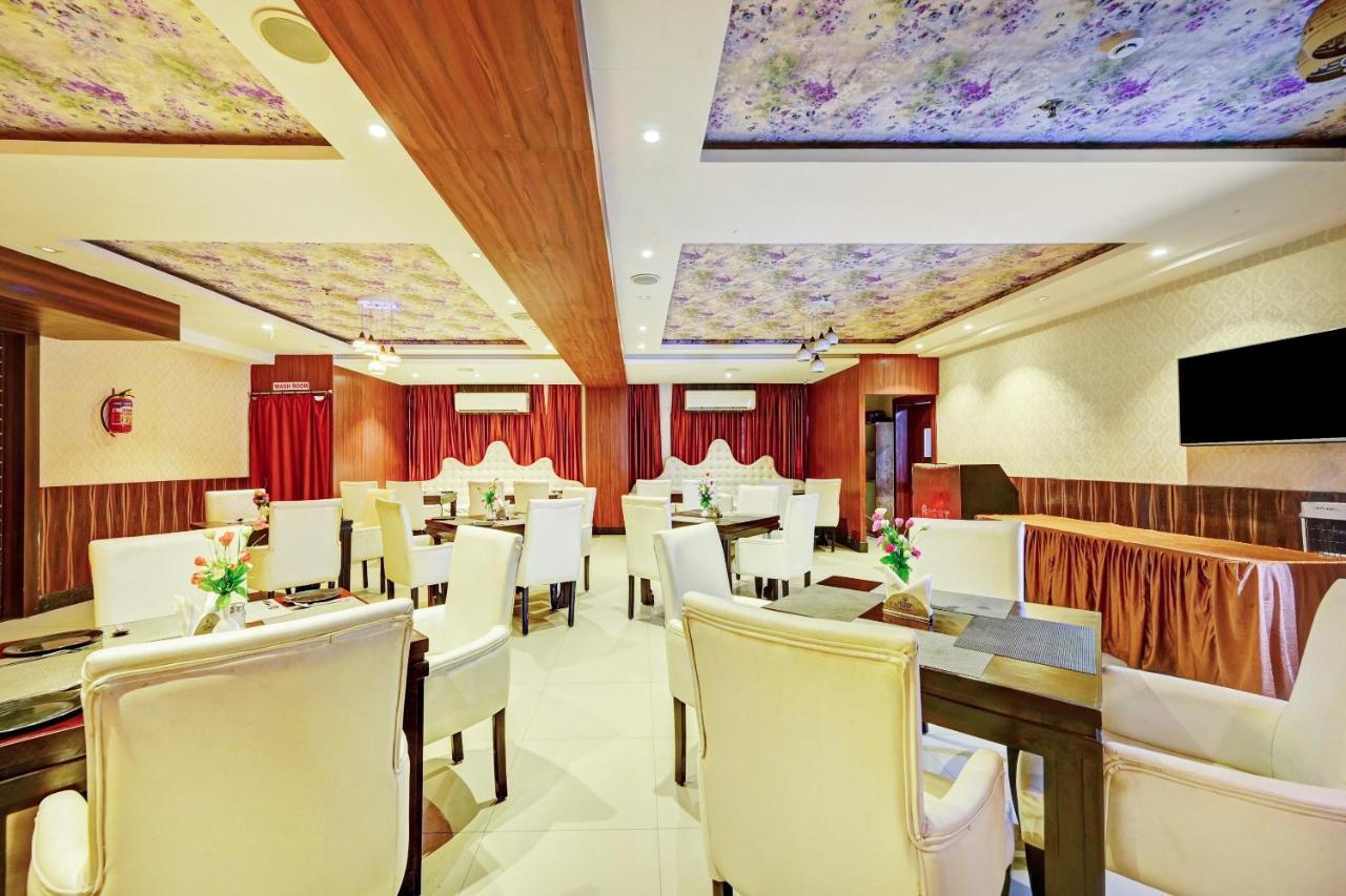Townhouse Oak Pentagon Residency Hotel Bhubaneswar Bagian luar foto