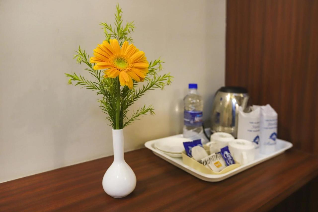 Townhouse Oak Pentagon Residency Hotel Bhubaneswar Bagian luar foto