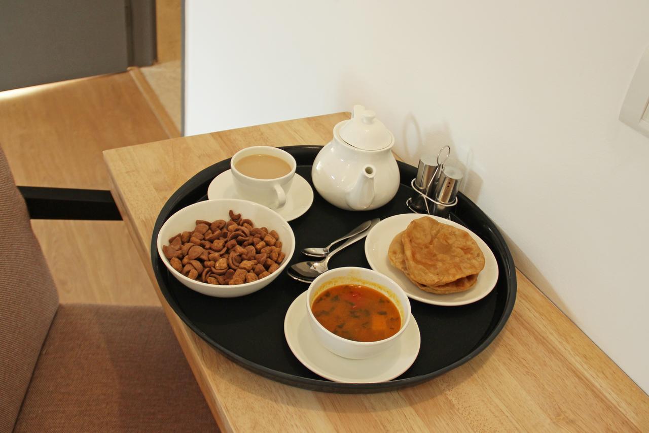 Townhouse Oak Pentagon Residency Hotel Bhubaneswar Bagian luar foto